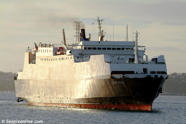 MONTE STELLO (1979/11630grt/IMO 7807093, ex-PALANGA, MONTE STELLO) arriving in Auckland at sunrise for drydocking at VT Fitzroy's drydock facility prior to entering service with Strait Shipping of Wellington on Cook Strait. Broken up 2012. 11 March 2006. Photo by SeapixOnline.com